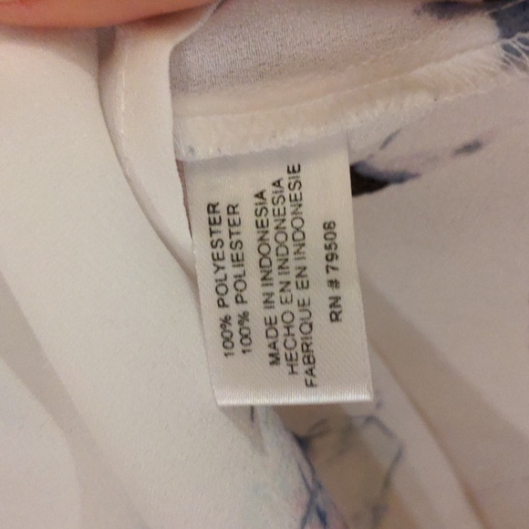 Violet+Claire 3/4 Sleeve V Neck Floral Blouse White Blue Pink Size S - Picture 7 of 8